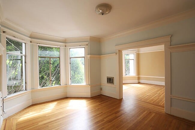 Building Photo - 1551 Hyde St
