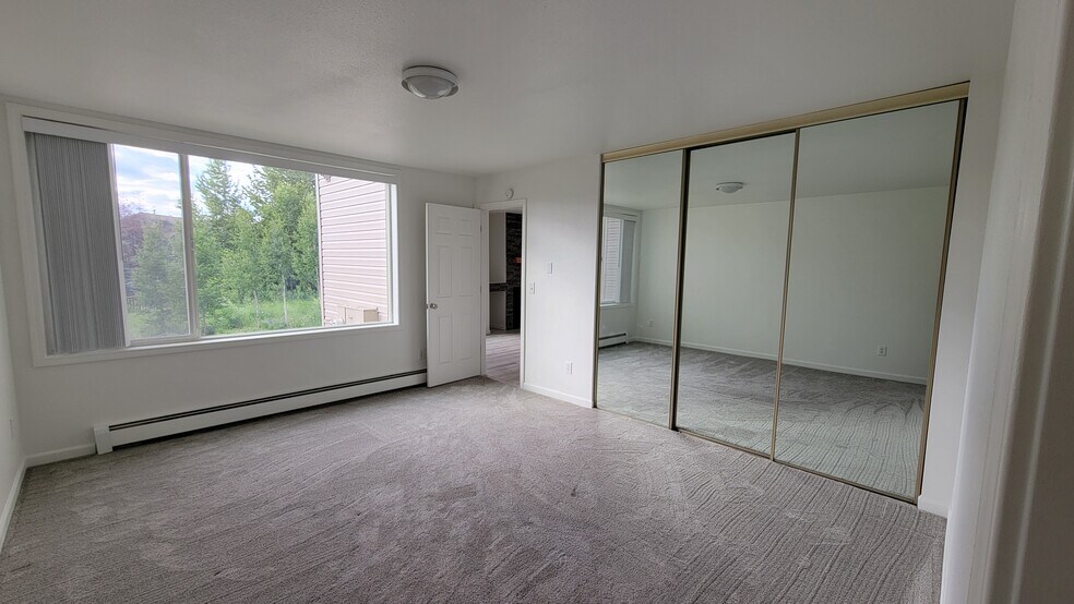 Master Bedroom - 1109 Wildrose Ct