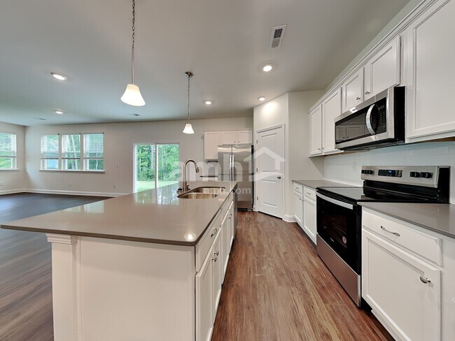 Building Photo - 609 Rivermist Dr