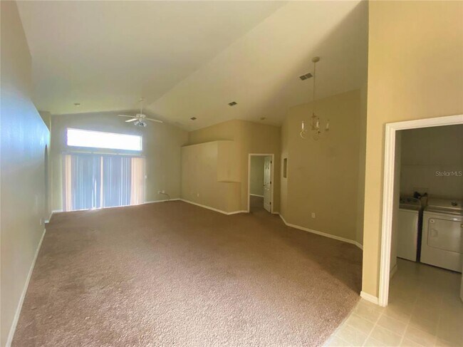 Building Photo - 418 Ashley Pl