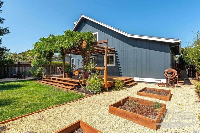 Building Photo - 1659 Calle Ranchero Dr