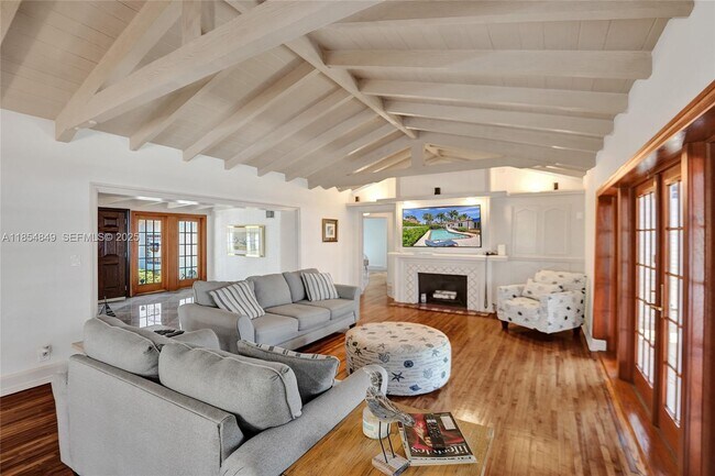 Building Photo - 609 Isle of Palms Dr