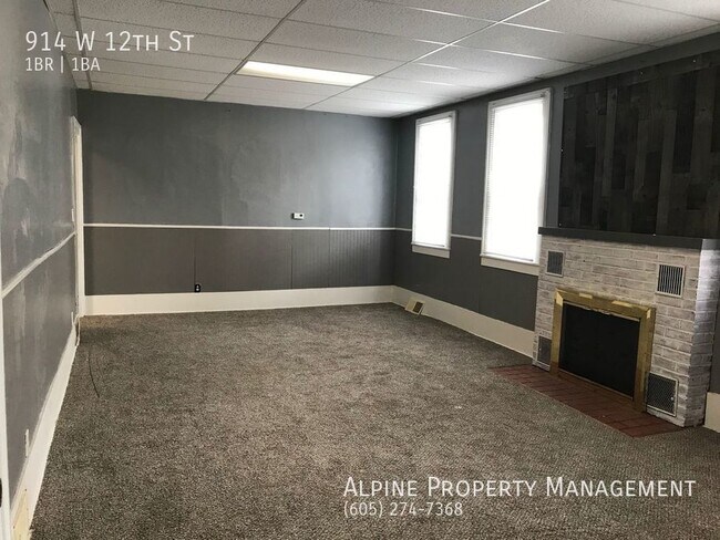 Building Photo - 1 Bed/1 Bath Twinhome For Rent!