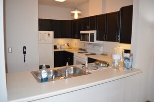 Building Photo - 301 Harbour Town Dr