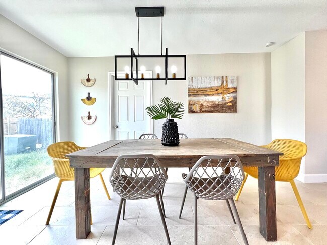 Building Photo - 7834 Caballo Canyon