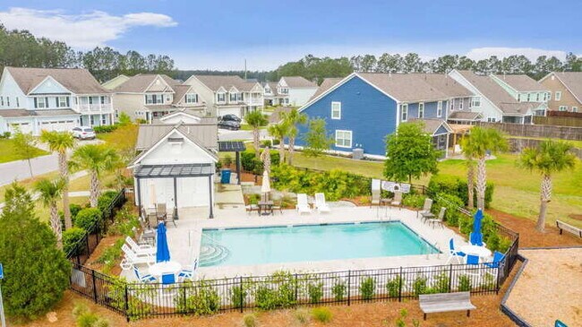 Building Photo - 373 Whispering Breeze Ln