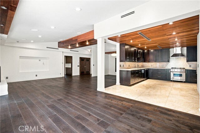 Building Photo - 3184 Dona Sarita Pl