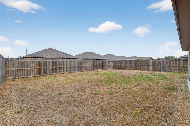 Building Photo - 3909 Shiva Dr