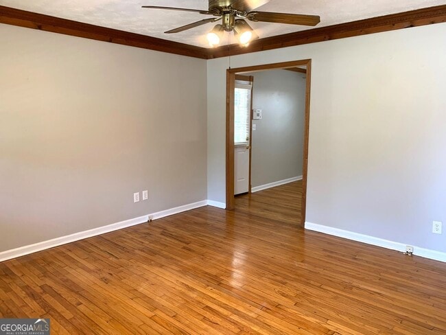 Building Photo - 6307 Wellington Way