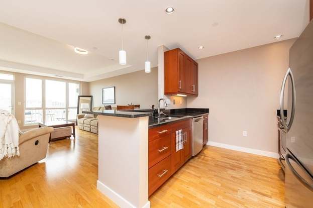 Building Photo - 100 Station Landing