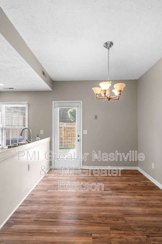 Building Photo - 113 Lakebrink Dr