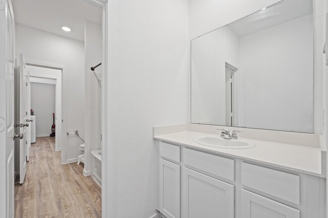 Building Photo - 5403 Still Mdw Ln