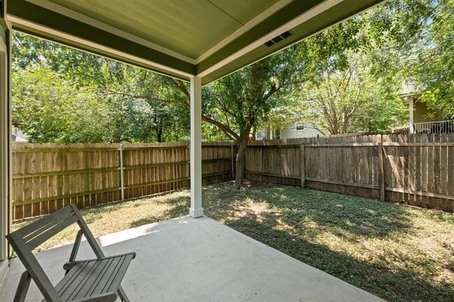 Building Photo - 2113 Campfield Pkwy