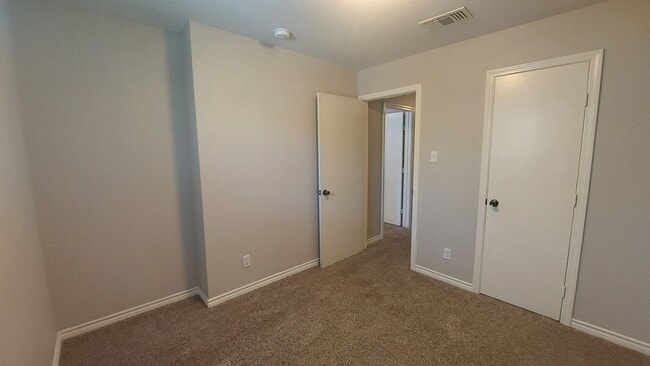 Building Photo - PENDING GRANITE KITCHEN UPDATE AND NEW FLO...
