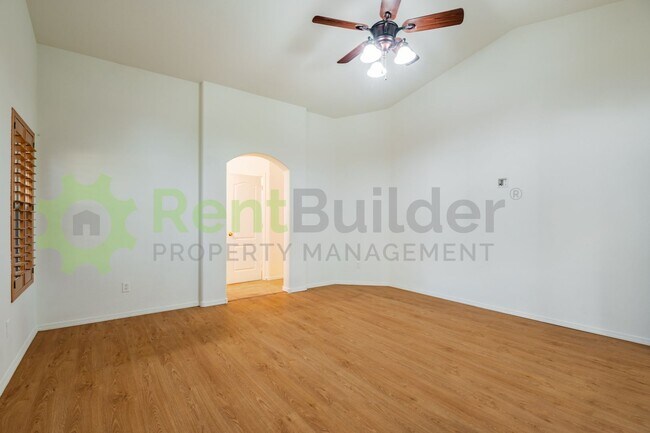Building Photo - CALL US TODAY AT (505) 808-6467 TO SCHEDUL...