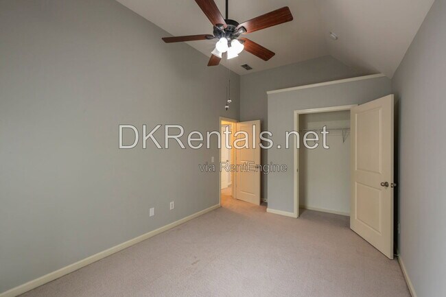 Building Photo - 11923 Aspen Forest Dr