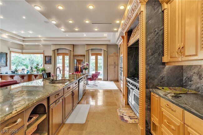 Building Photo - 2733 Red Arrow Dr