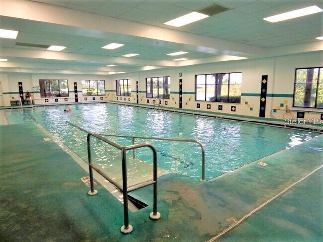 Building Photo - 202 Bedford St