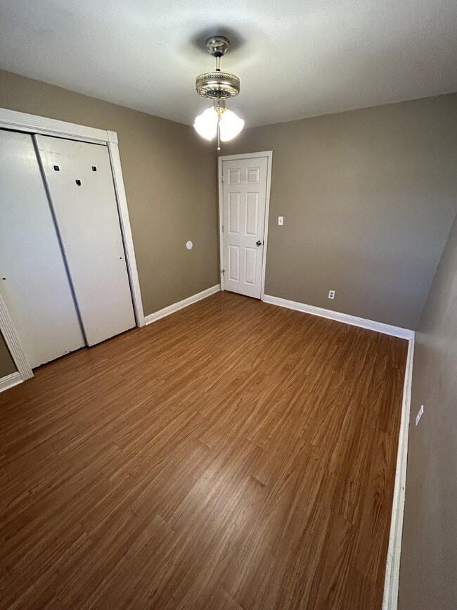 Building Photo - "Charming 4-Bedroom Home in Jonesboro with Cozy Fireplace & Gleaming Hardwood Floors!"