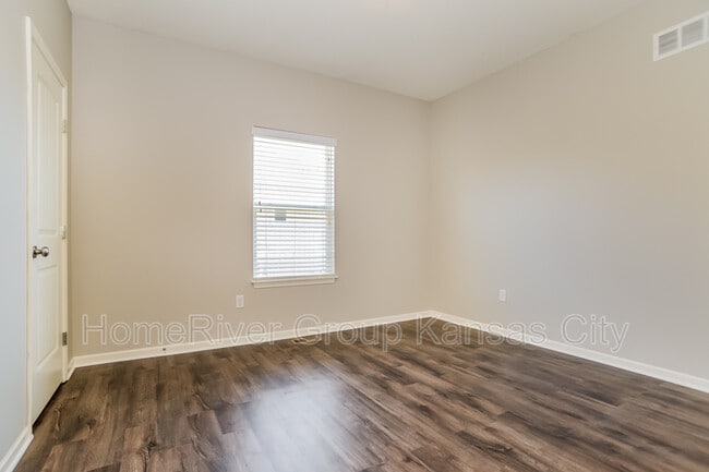 Building Photo - 26191 W 141st Terrace