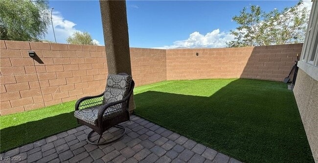 Building Photo - 6387 Ashland Crst St