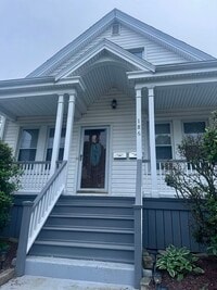Building Photo - 186 Sycamore St