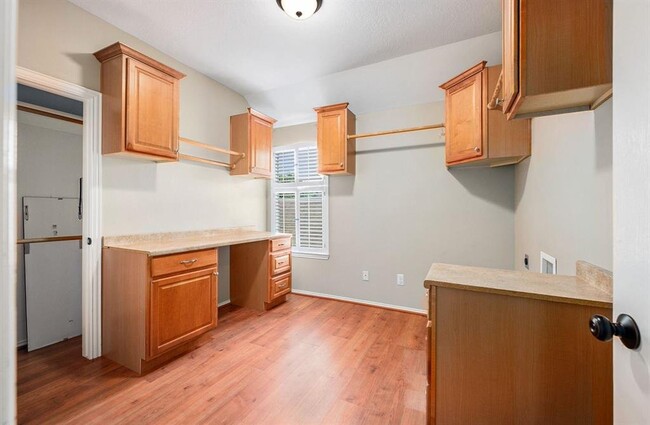 Building Photo - Spinnaker Bay Lane, Pearland, TX 77584 - 5...