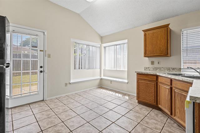 Building Photo - 5209 Livermore Dr
