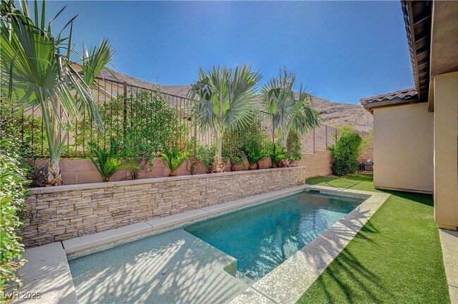 Building Photo - 3943 Reyes Ave