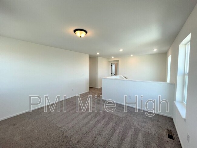 Building Photo - 21138 E 61st Dr