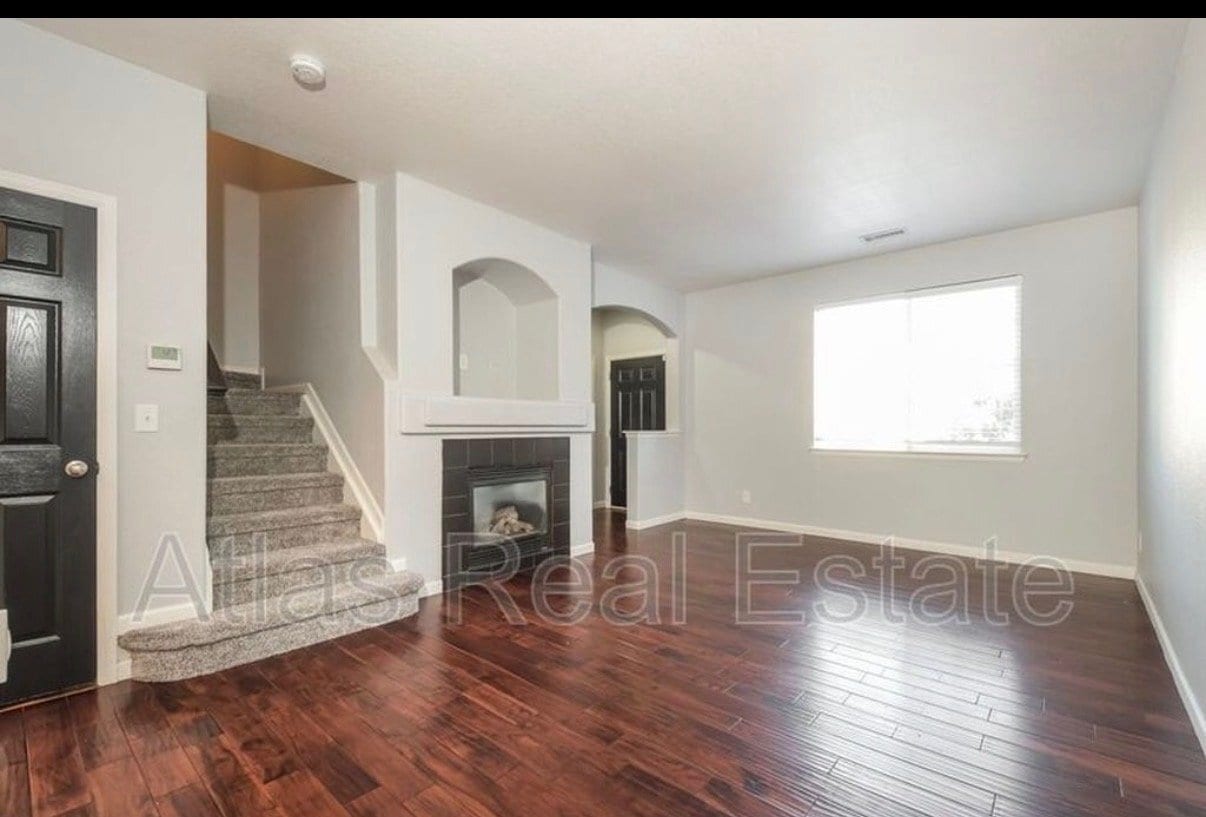 Building Photo - 5728 E 127th Ave