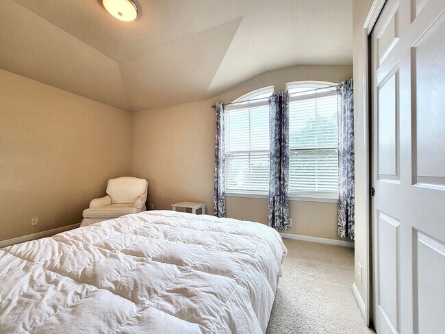 Building Photo - 222 Frio River Trail