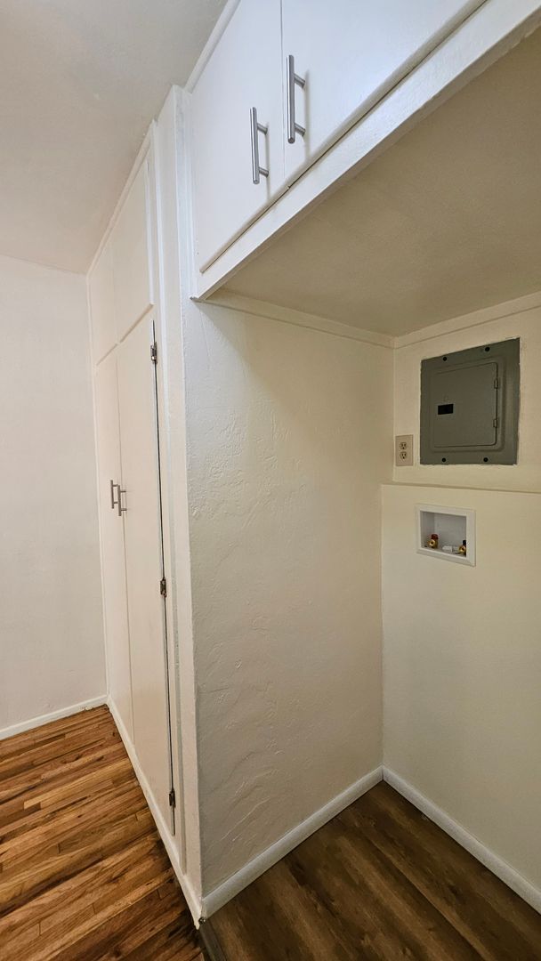 Building Photo - Louisiana Blvd SE-845