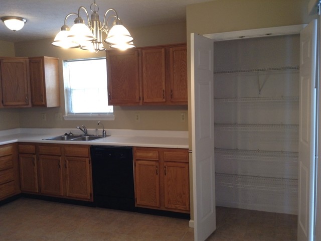 Building Photo - 5963 Sycamore Forge Dr