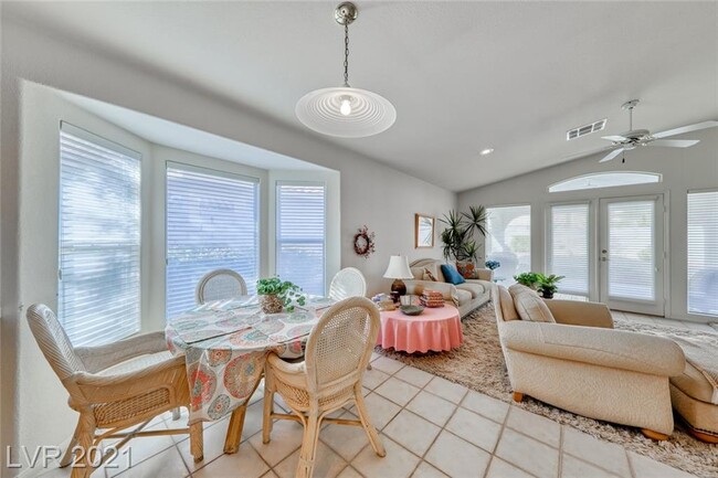 Building Photo - 2229 Fiero Dr