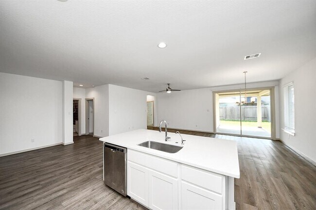 Building Photo - 3014 Jackmans Diamond