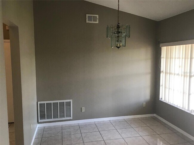 Building Photo - 1112 Gardanne Ct