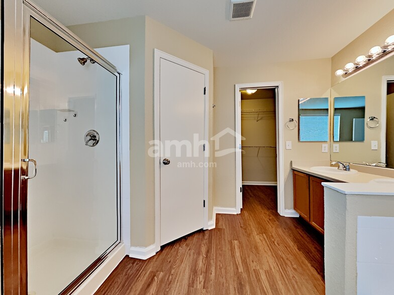 Building Photo - 394 Tumbleweed Dr