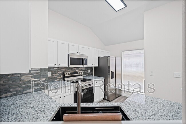 Building Photo - 4417 Briarwood Dr