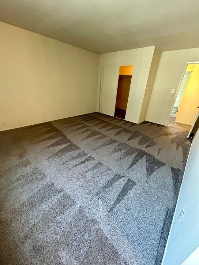 Building Photo - 14205-14211 Doolittle Dr.