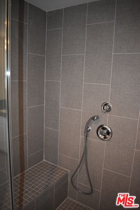 Building Photo - 4504 Colbath Ave