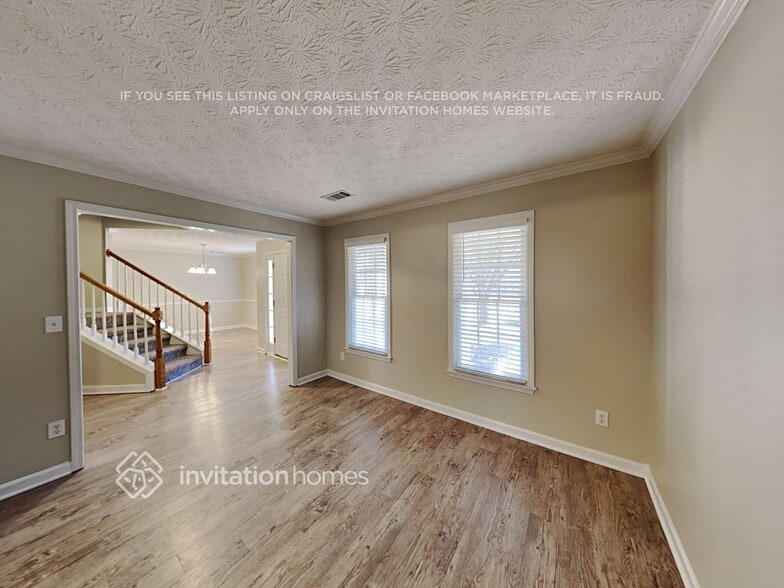 Building Photo - 3241 St Claire Ct