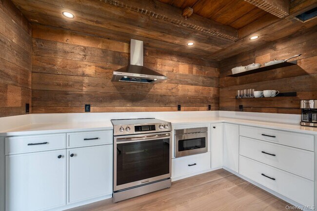 Building Photo - 3375 Indian Neck Ln