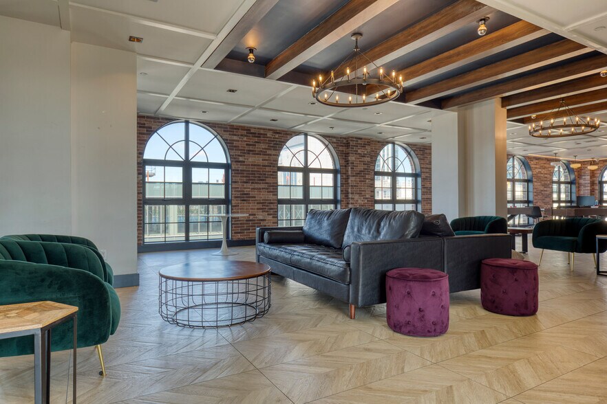 Building Photo - 187 Kent Ave