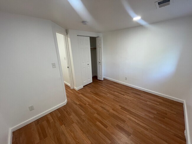 Building Photo - 1116 Harlem Ave