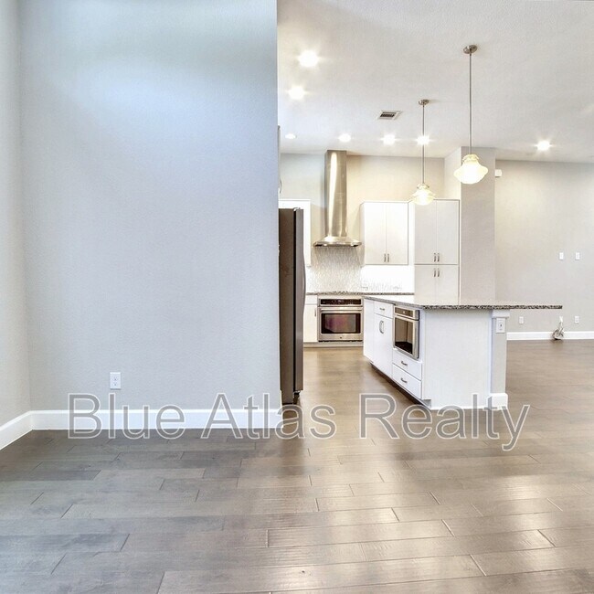 Building Photo - 5948 Morning Star Pl