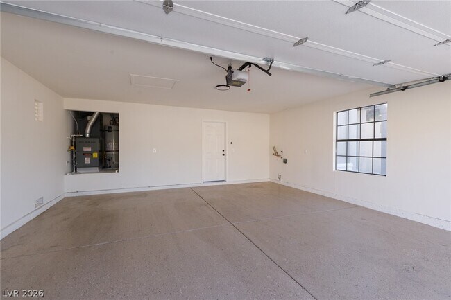 Building Photo - 3020 Donnegal Bay Dr