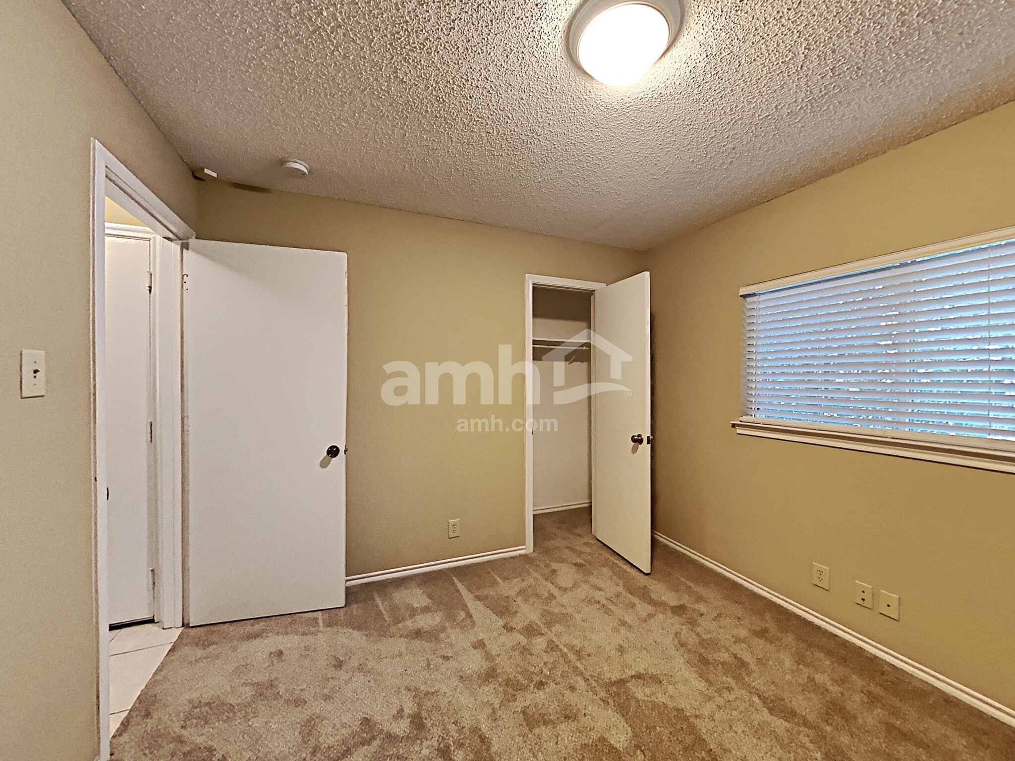 Building Photo - 10542 Westfield Pl