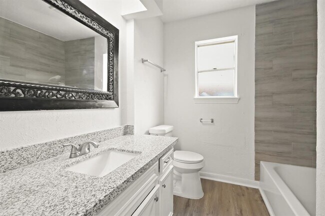 Building Photo - 24607 Green Moss Dr