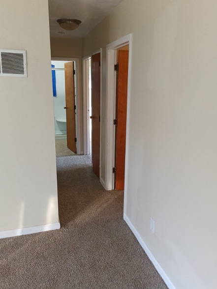 Building Photo - 1137 Regent St